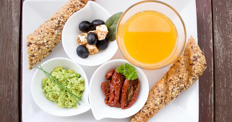 Le repas de la veille et le petit-déjeuner